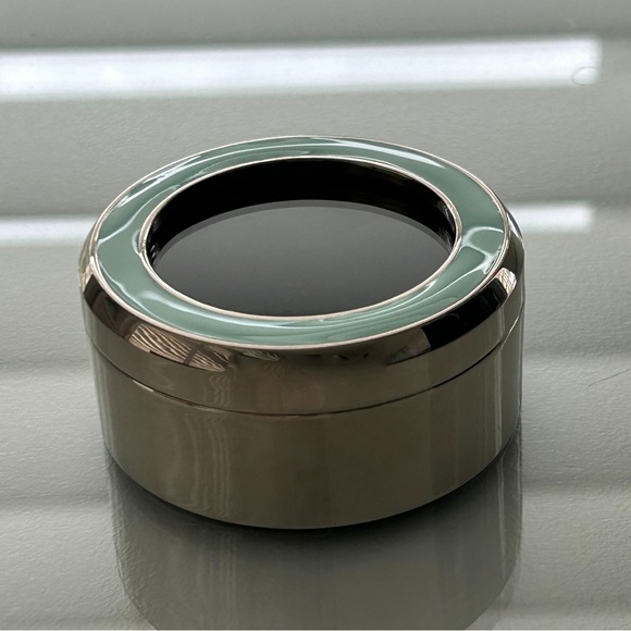 INDIGO Photo Jewellery Box, Silver with Black Velvet and Mint Border, Round - Picture 9 of 9